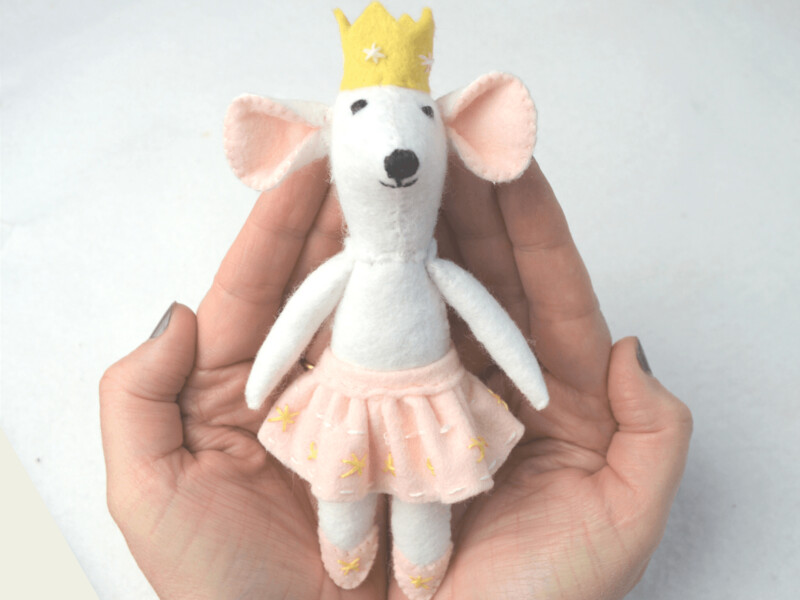 Mathilda Mouse pattern (digital)