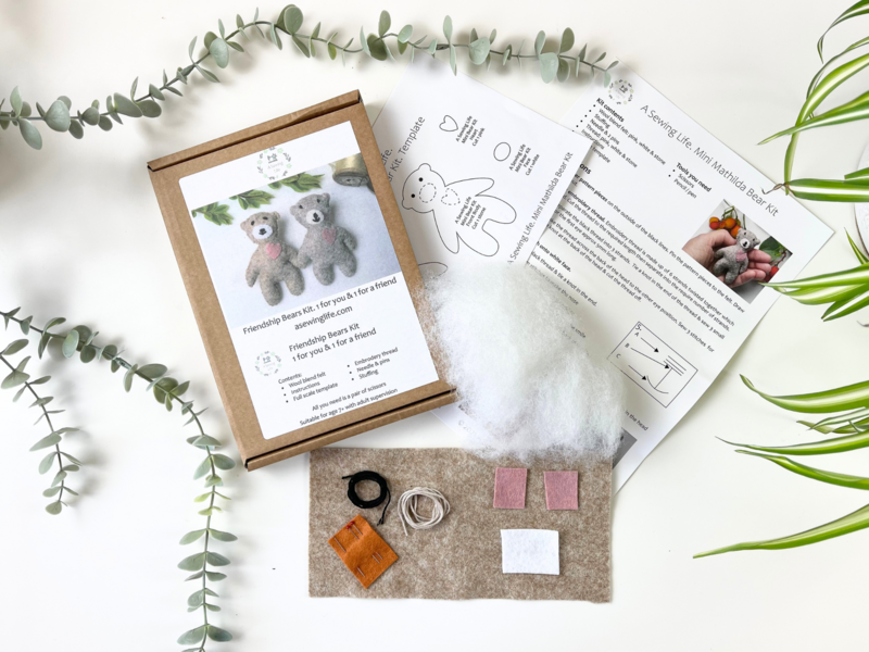 Friendship Bears mini sewing kit