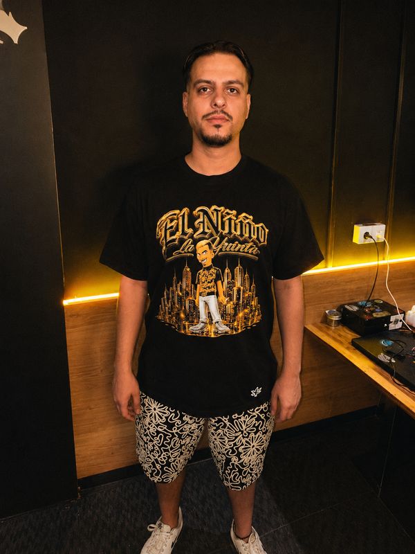 Camiseta Yuinta GOLD BK