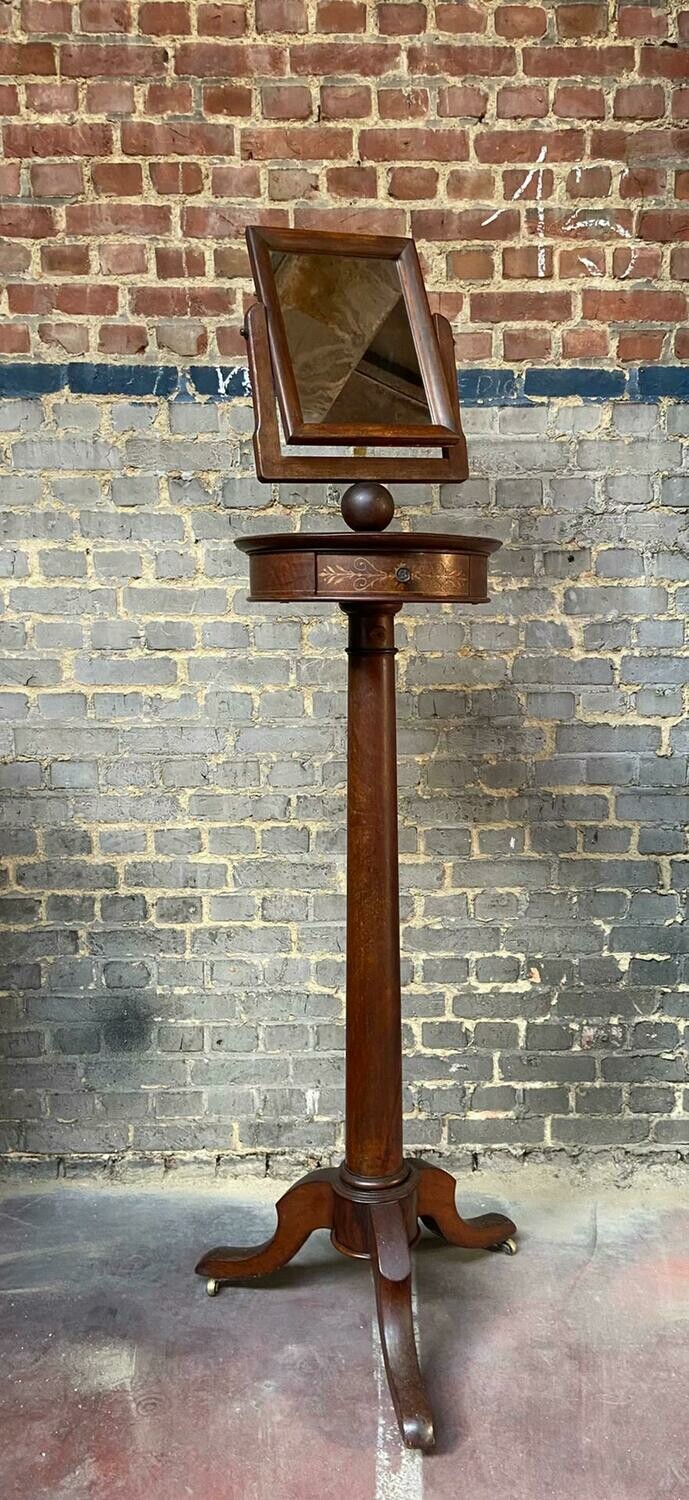Antique Mahogany Mirror Stand (Shaving Mirror) with one drawer.
