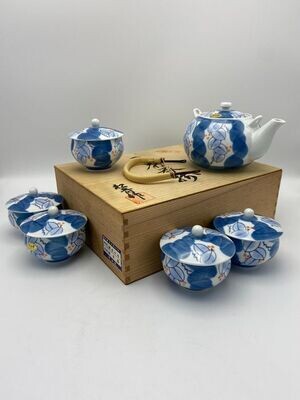 Vintage tea set Arita