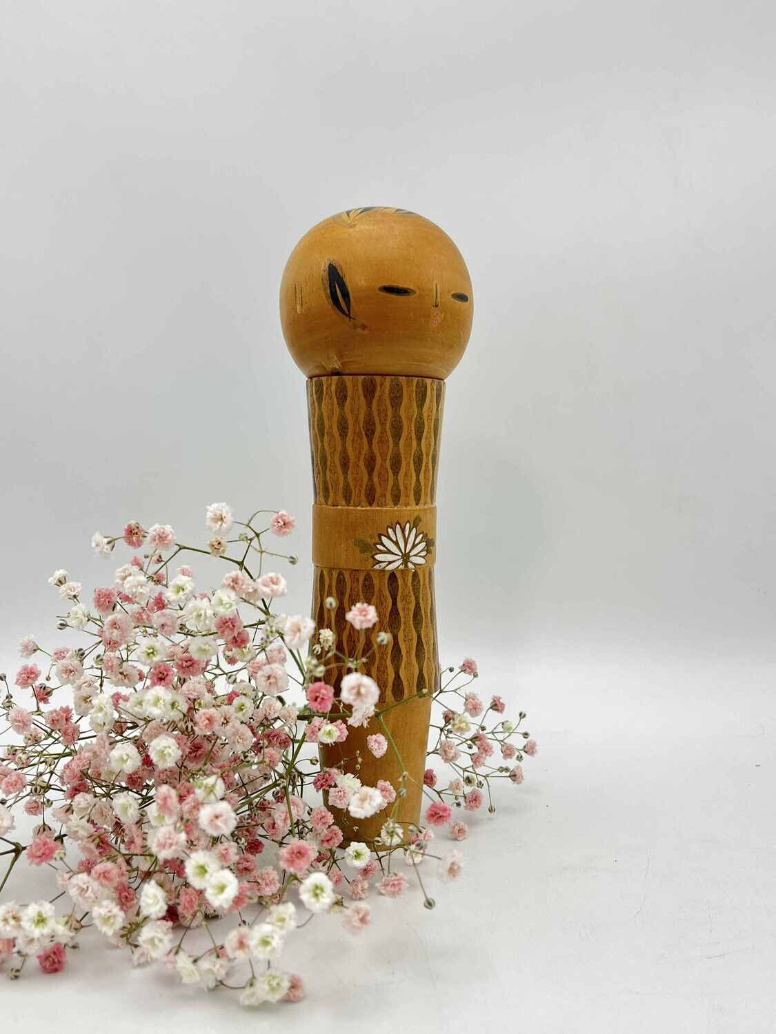 Vintage sosaku kokeshi door Suiho Yajima Vintage sosaku kokeshi door Suiho Yajima
