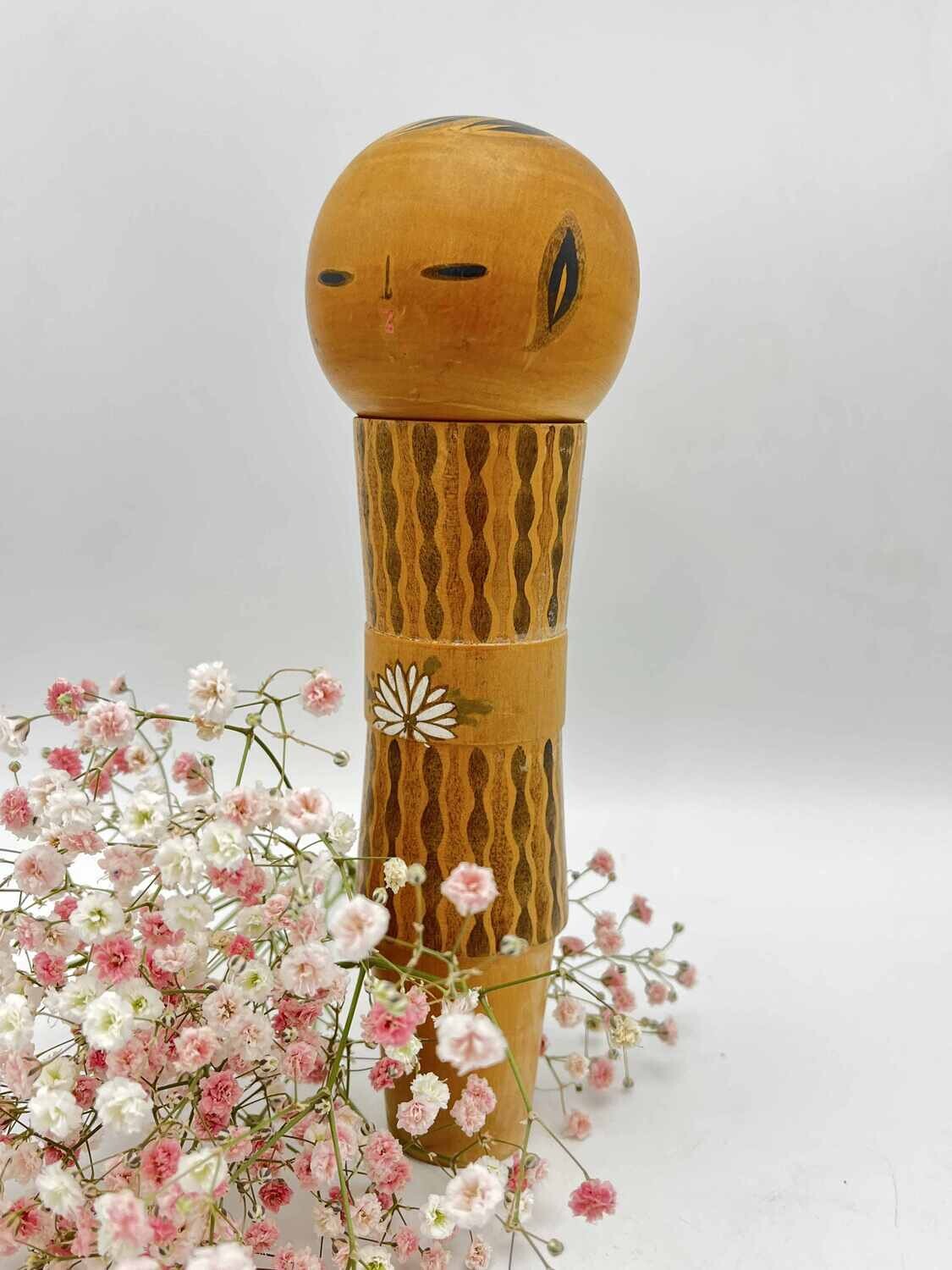 Vintage sosaku kokeshi door Suiho Yajima Vintage sosaku kokeshi door Suiho Yajima