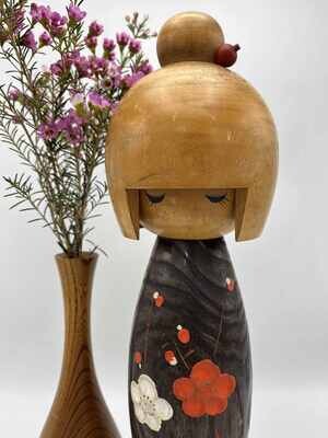 Vintage sosaku kokeshi by Usaburo