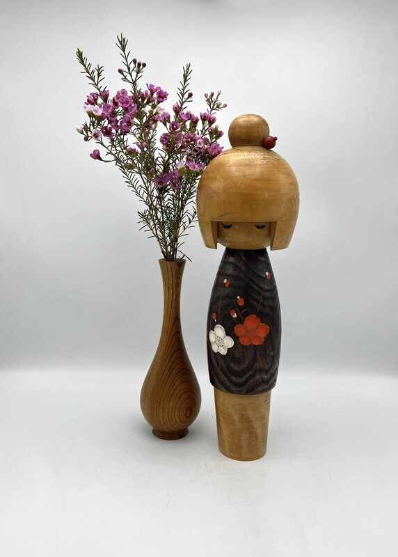 Vintage sosaku kokeshi door Usaburo