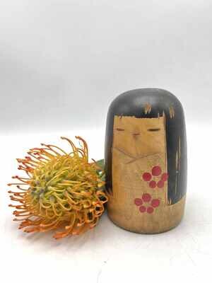 Vintage sosaku kokeshi by Sanpei Yamanaka