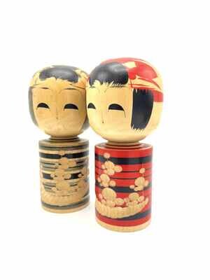Set van 2 sosaku kokeshi door Isao Sasaki