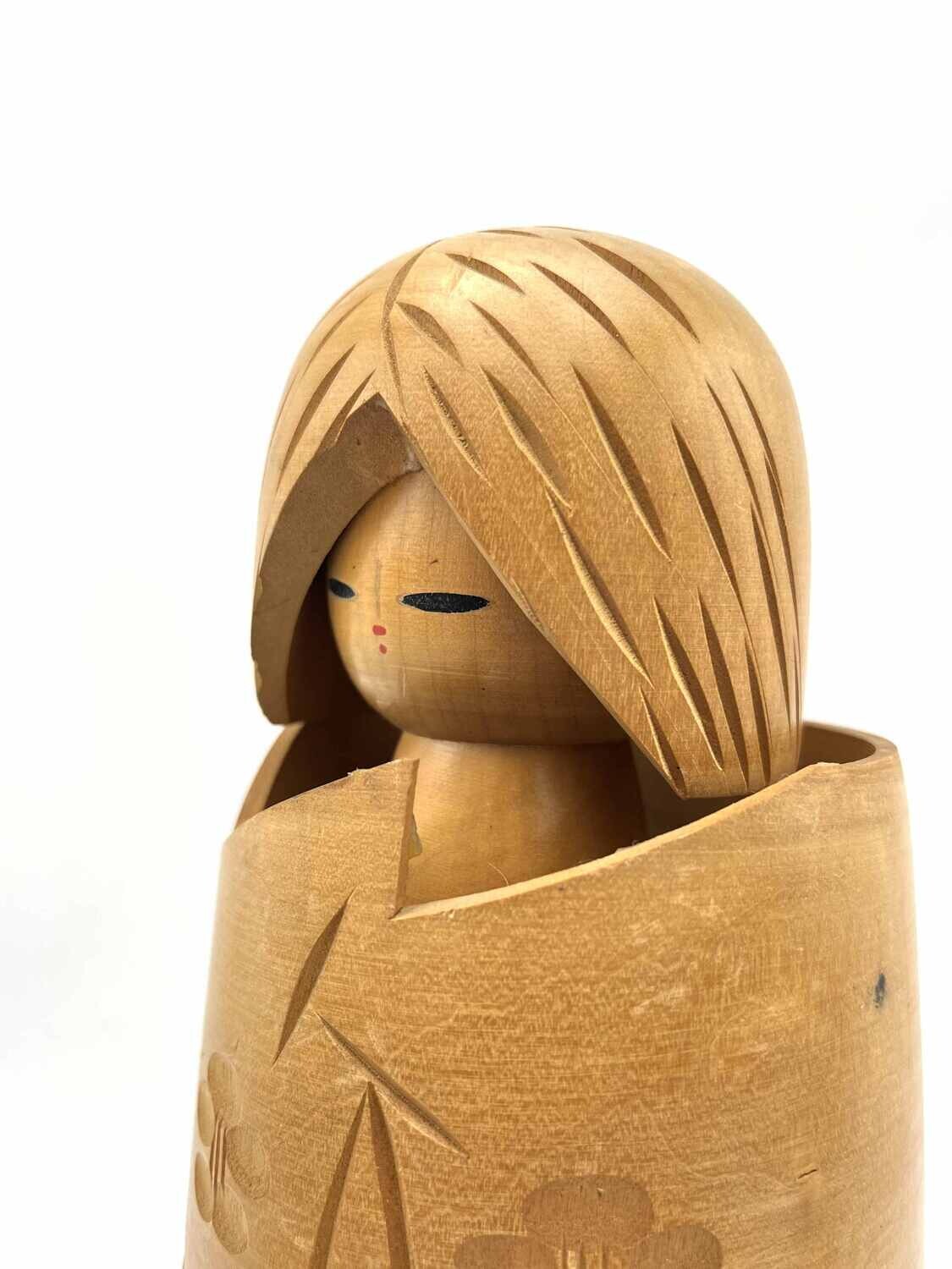 Sosaku kokeshi door Miyashita Hajime Sosaku kokeshi door Miyashita Hajime