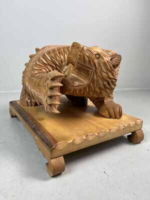 Kibori Kuma (木彫り熊) Japan