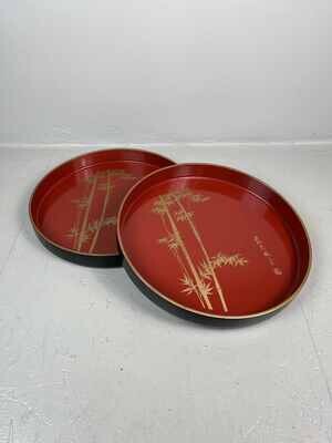 Dienblad gelakt hout met bamboe-decoratie