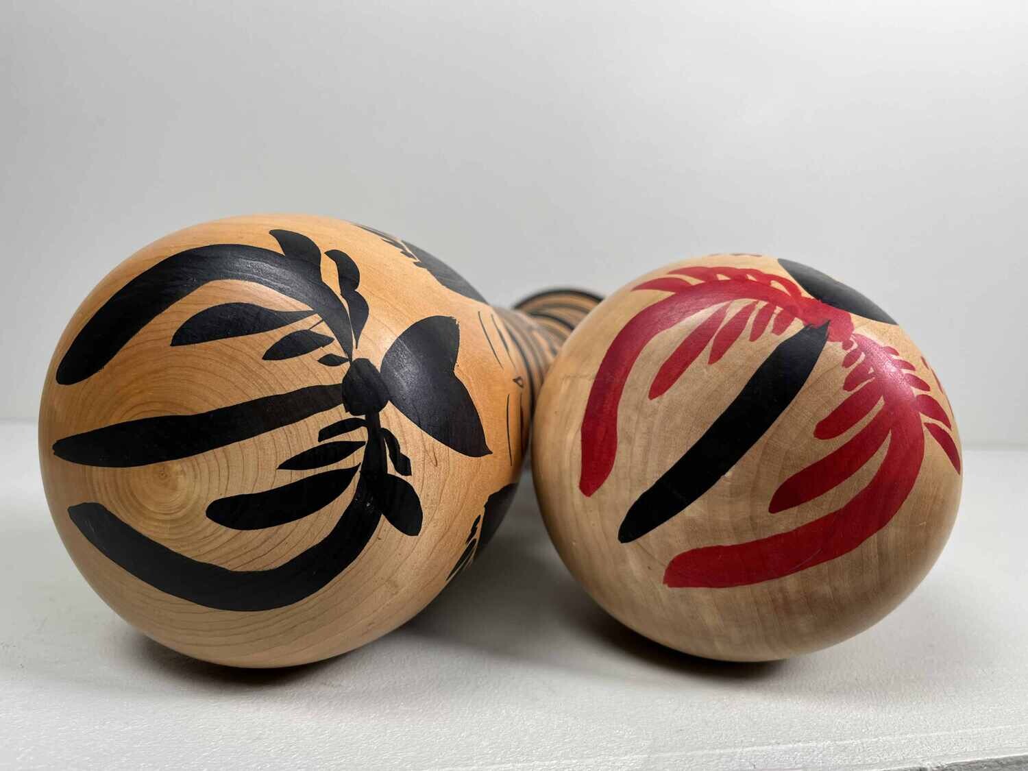 Traditionele Zeldzame Vintage Sakunami Kokeshi set van 2