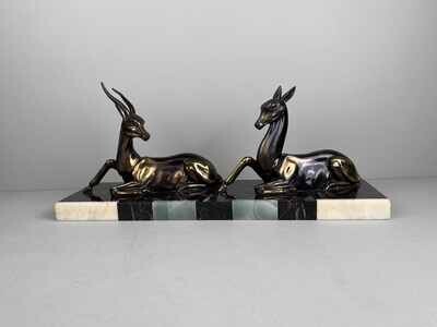 Art deco deer