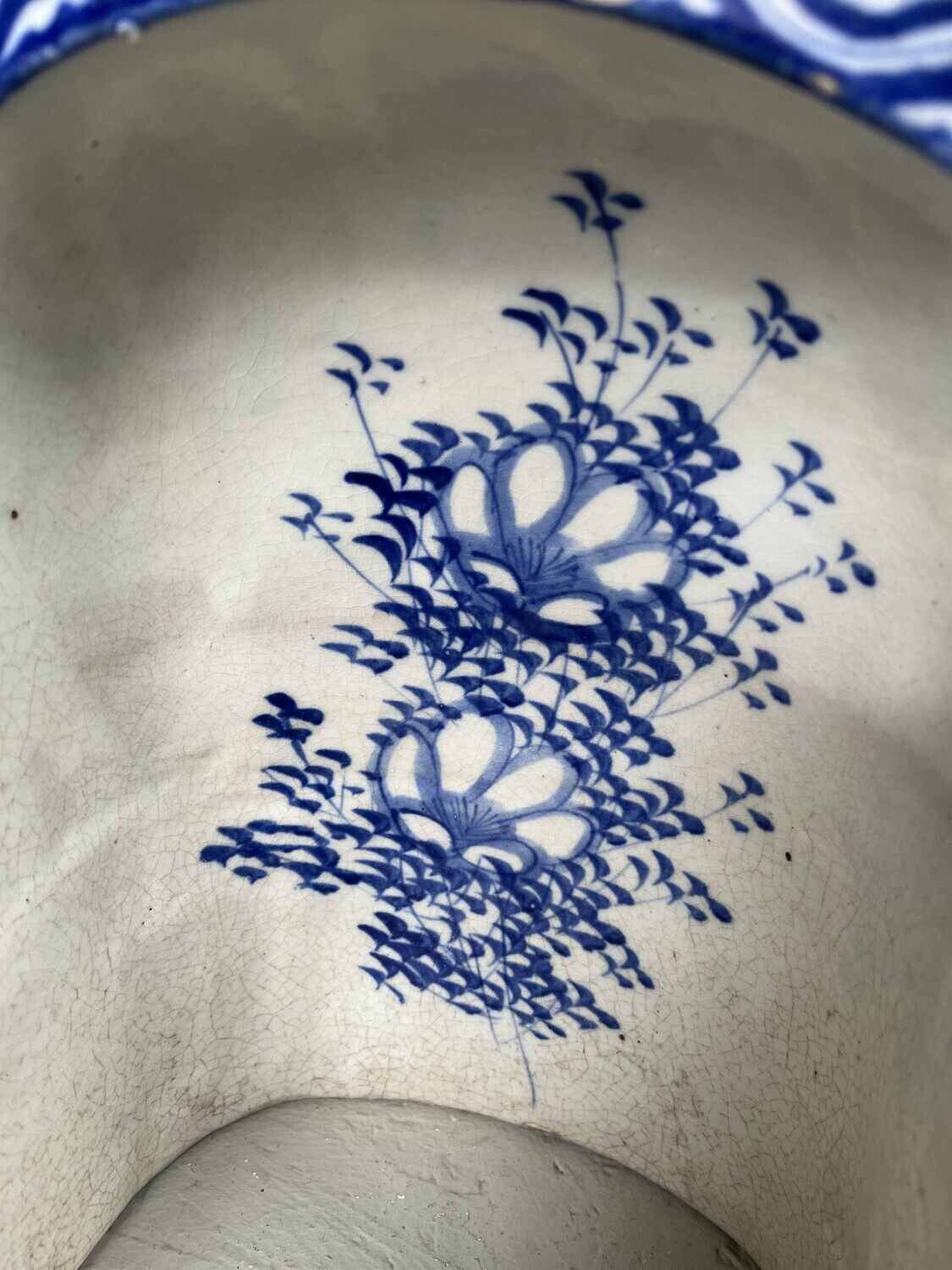 Oval Porcelain Benki Japan - Meiji period (1868-1912)