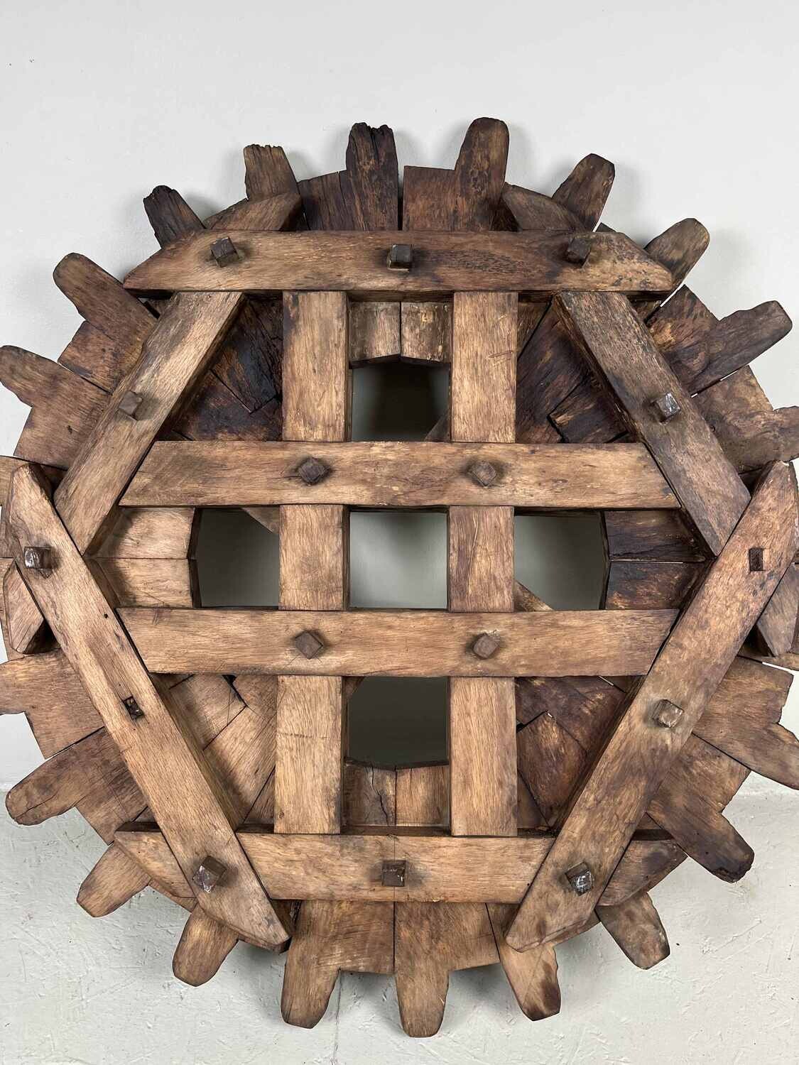 Groot Houten Tandwiel Japan