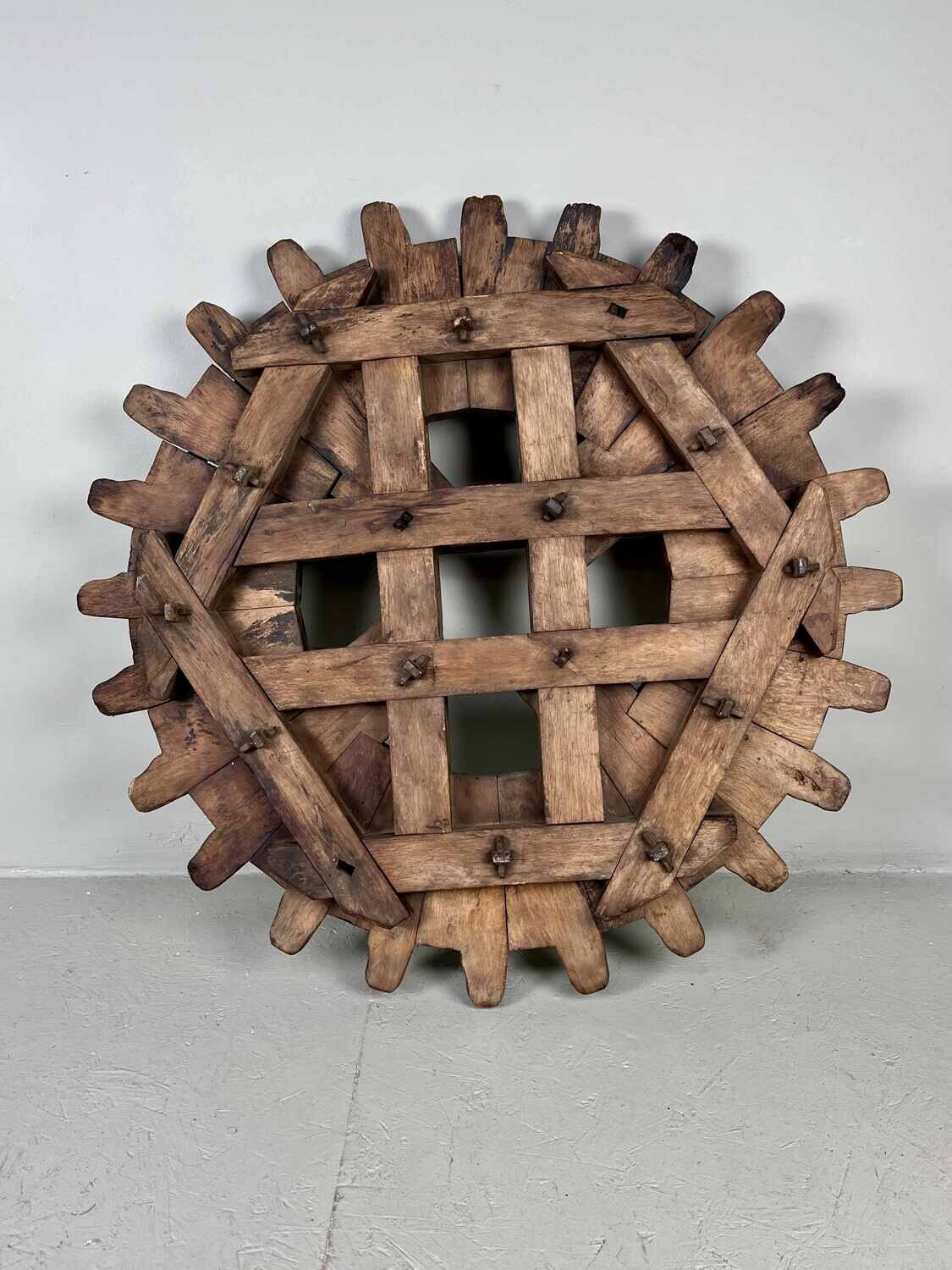 Groot Houten Tandwiel Japan