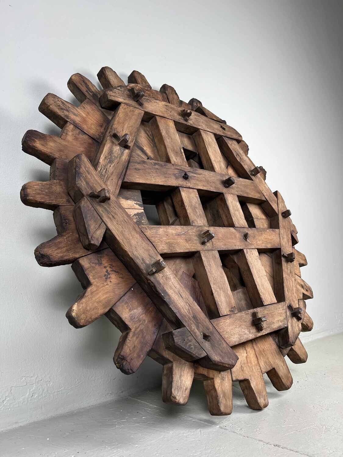 Groot Houten Tandwiel Japan