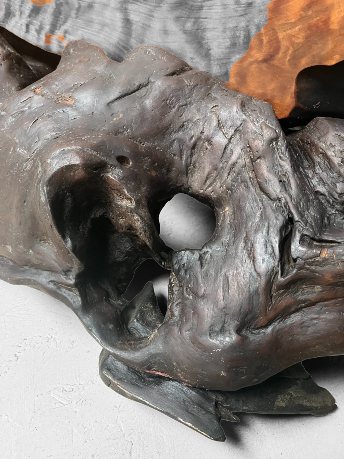 Tiger Moku Burl Wood Yakusugi Decoratie, Japan, 大正天皇, Taishō (1879 – 1926). Tiger Moku Burl Wood Yakusugi Decoratie, Japan, 大正天皇, Taishō (1879 – 1926).