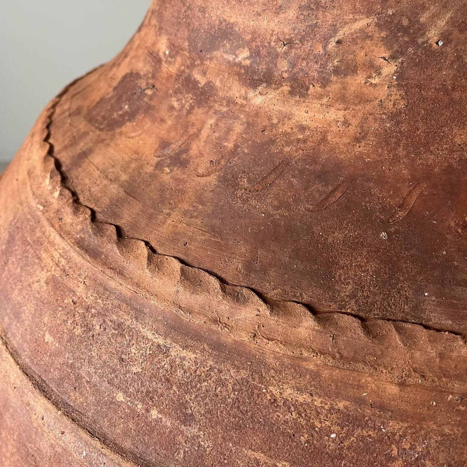 Oude Terracotta Olijfkruik Portugal