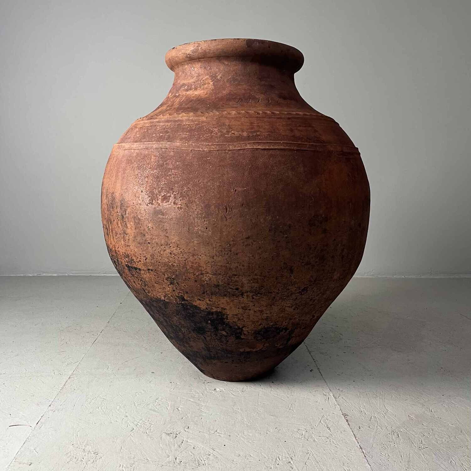 Oude Terracotta Olijfkruik Portugal