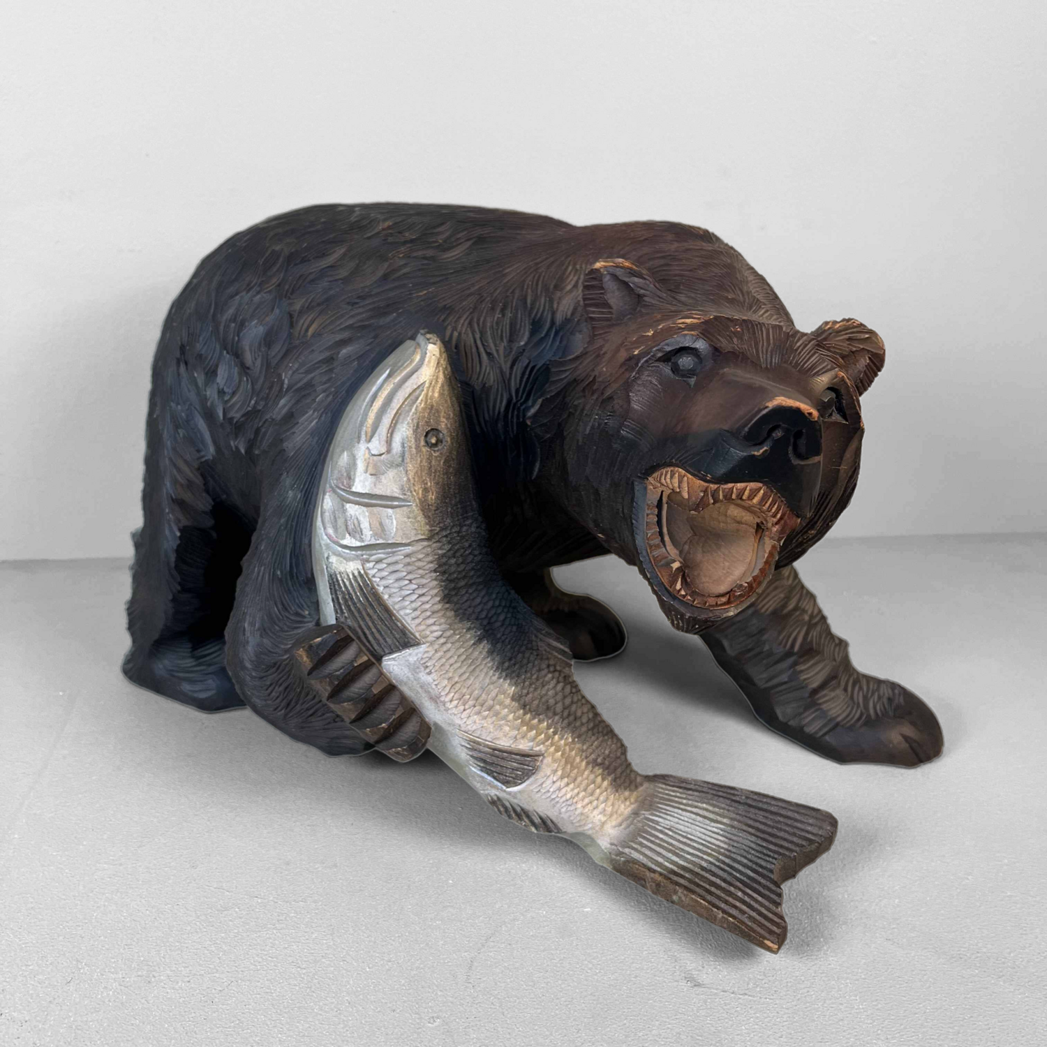 Houten Beer Hokkaido Kibori Kuma 木彫り熊 Japan