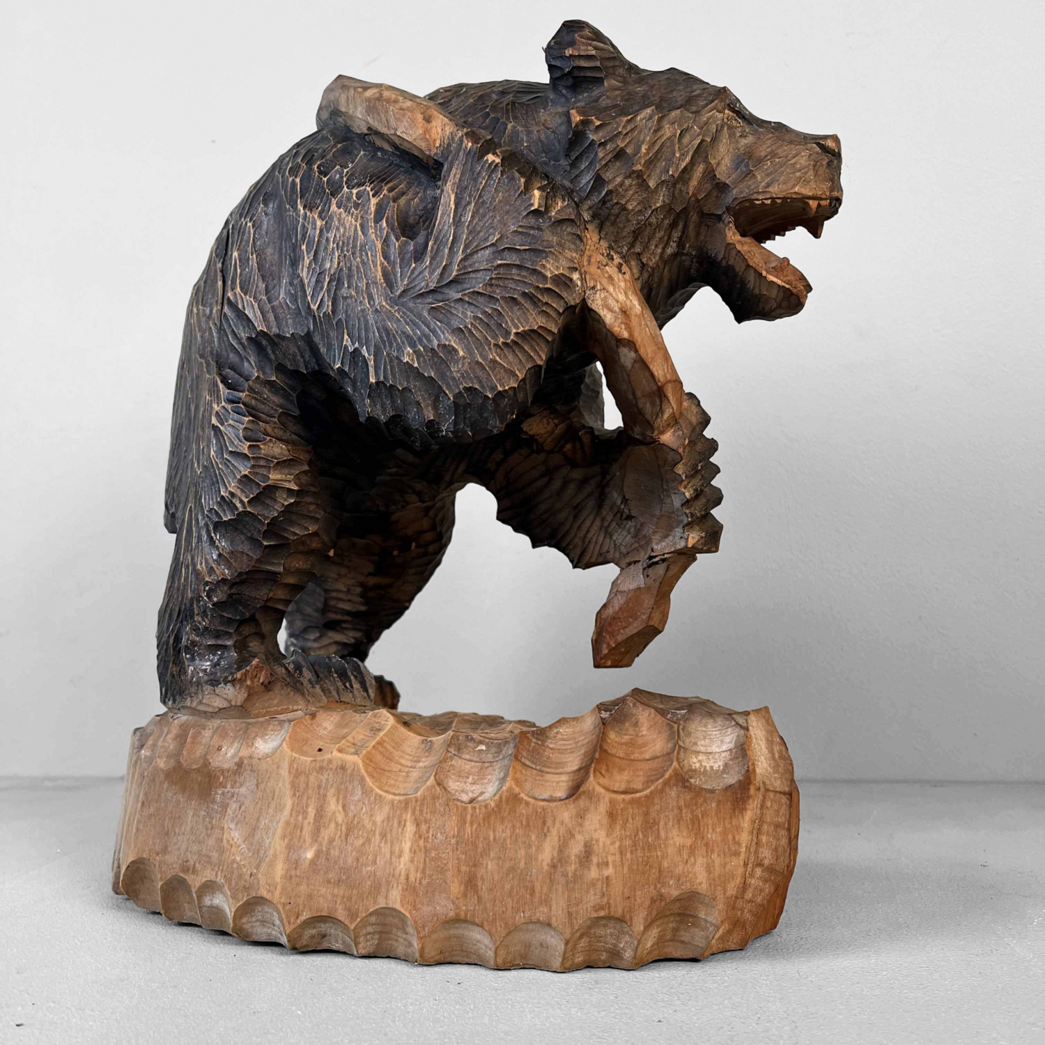 Wooden Bear Hokkaido Kibori Kuma 木彫り熊 Japan Wooden Bear Hokkaido Kibori Kuma 木彫り熊 Japan