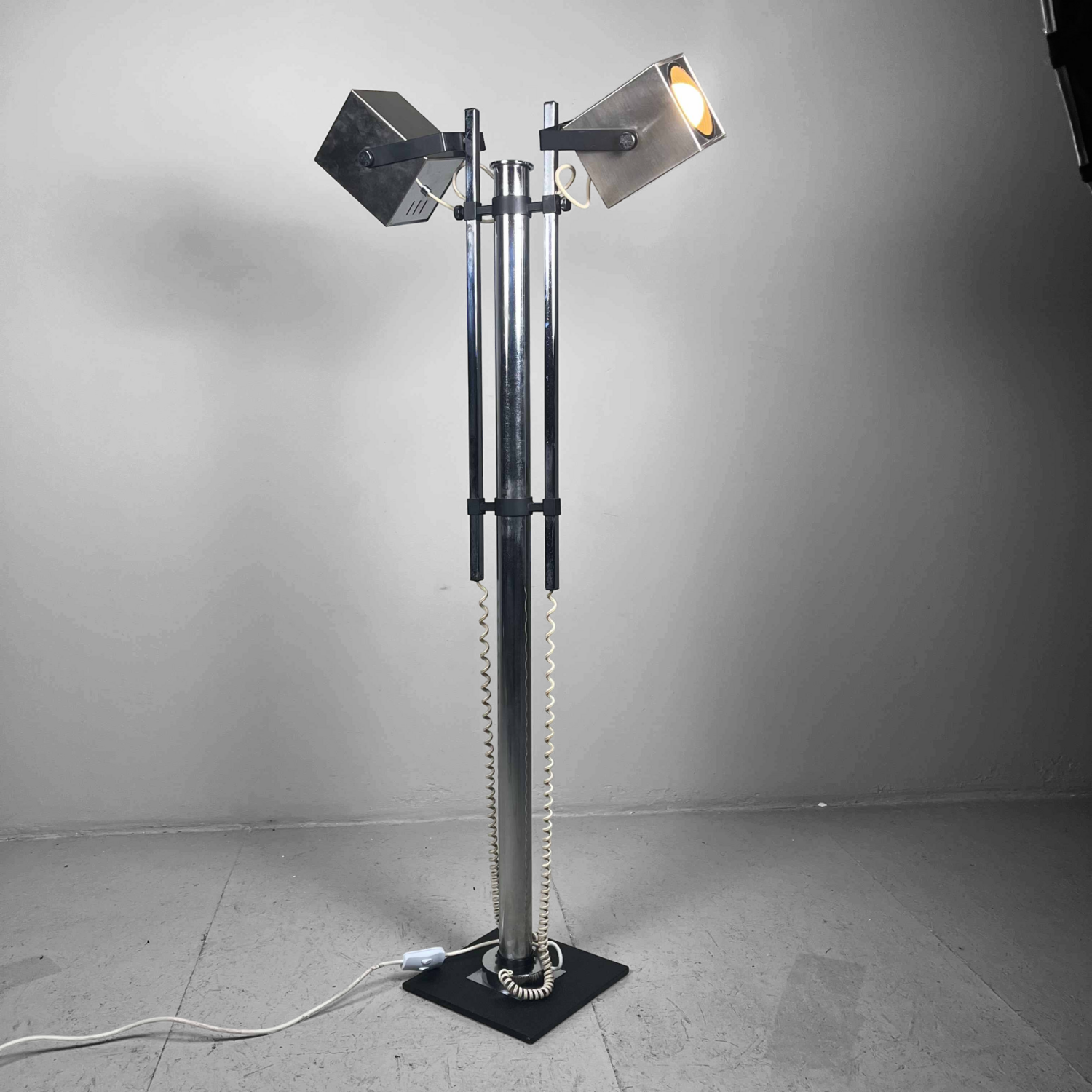 Adjustable Mid Century Floor Lamp by Pat Hoffman for Lucitalia, 70s