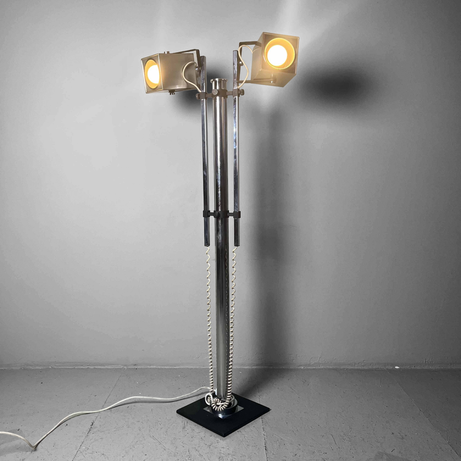 Adjustable Mid Century Floor Lamp by Pat Hoffman for Lucitalia, 70s