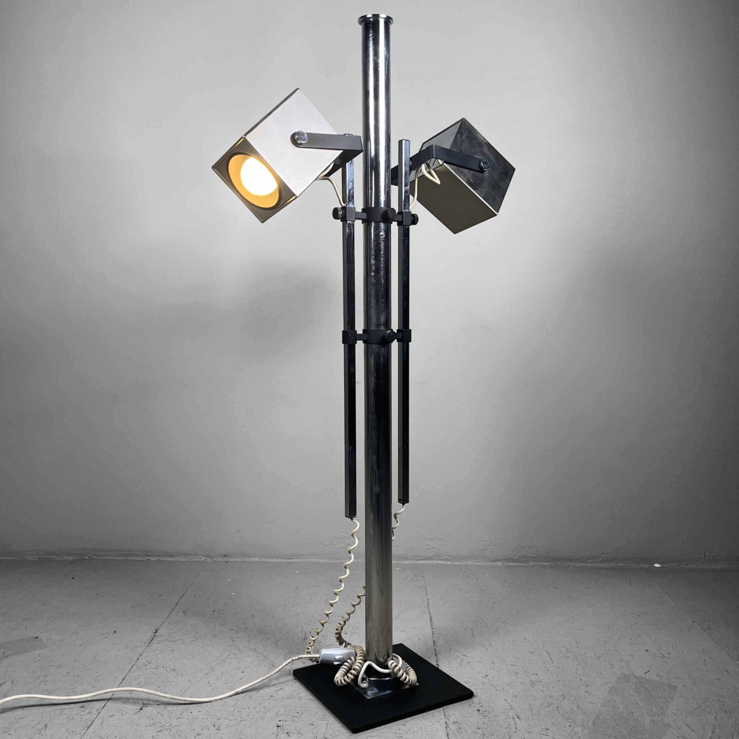 Adjustable Mid Century Floor Lamp by Pat Hoffman for Lucitalia, 70s