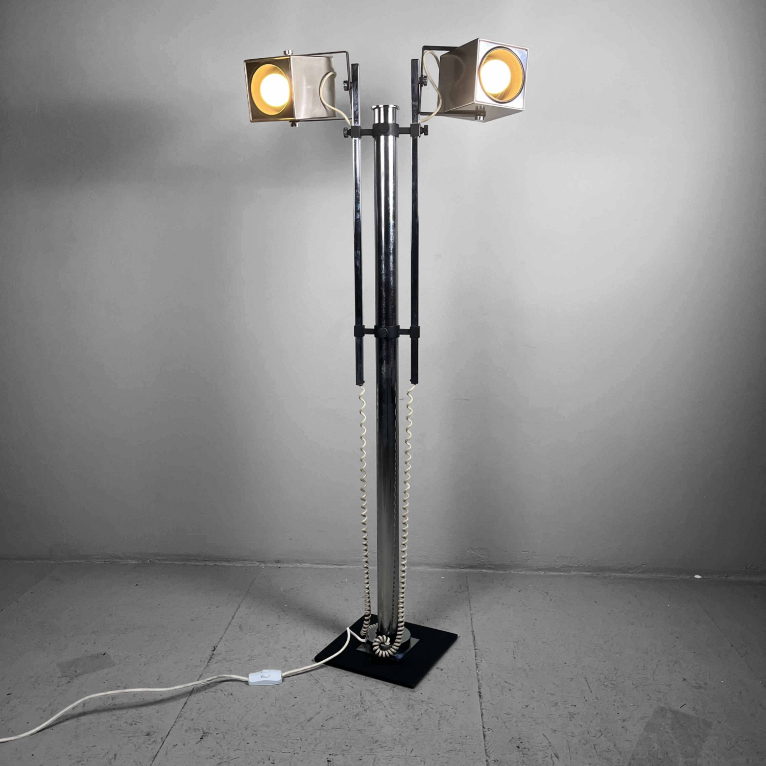Adjustable Mid Century Floor Lamp by Pat Hoffman for Lucitalia, 70s