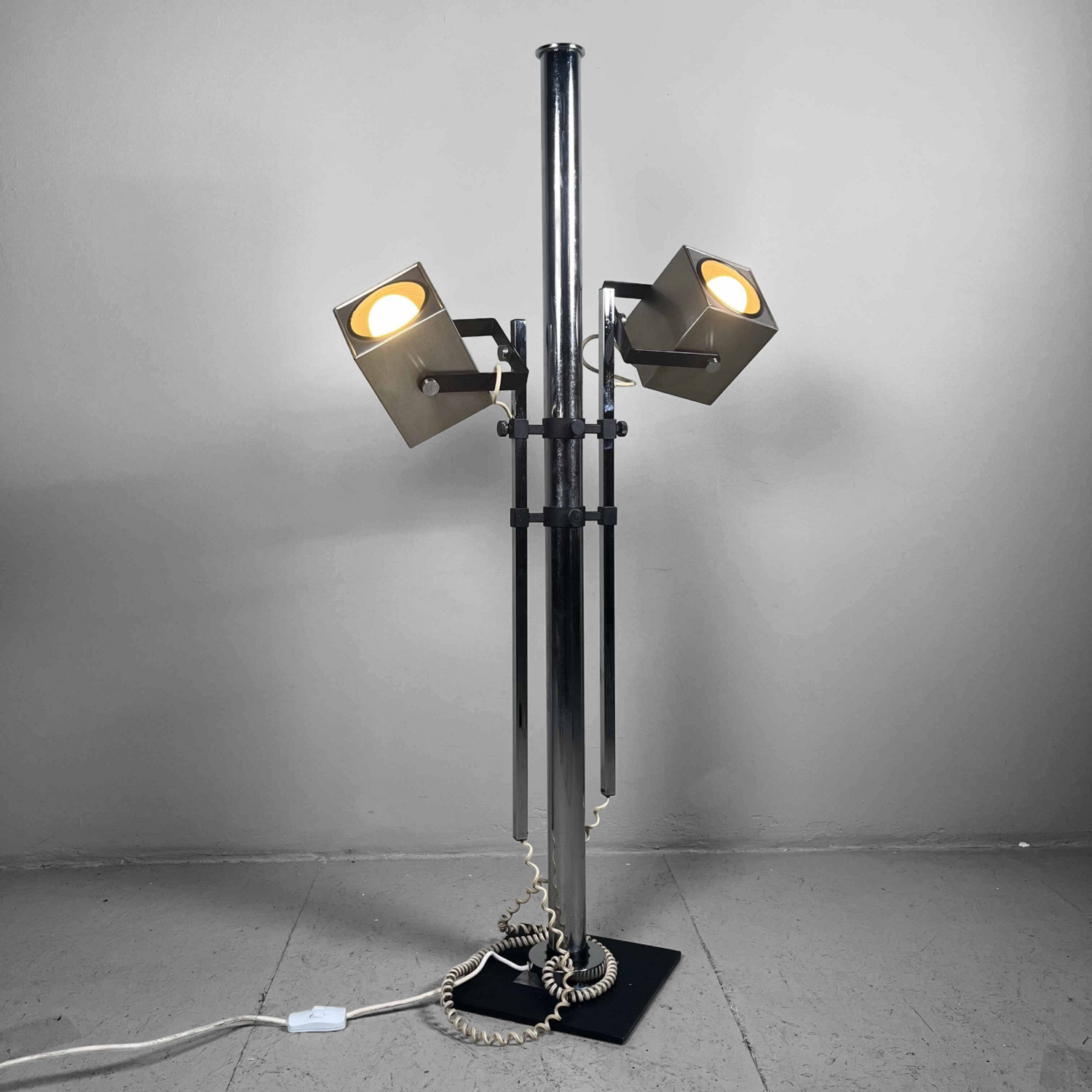 Adjustable Mid Century Floor Lamp by Pat Hoffman for Lucitalia, 70s