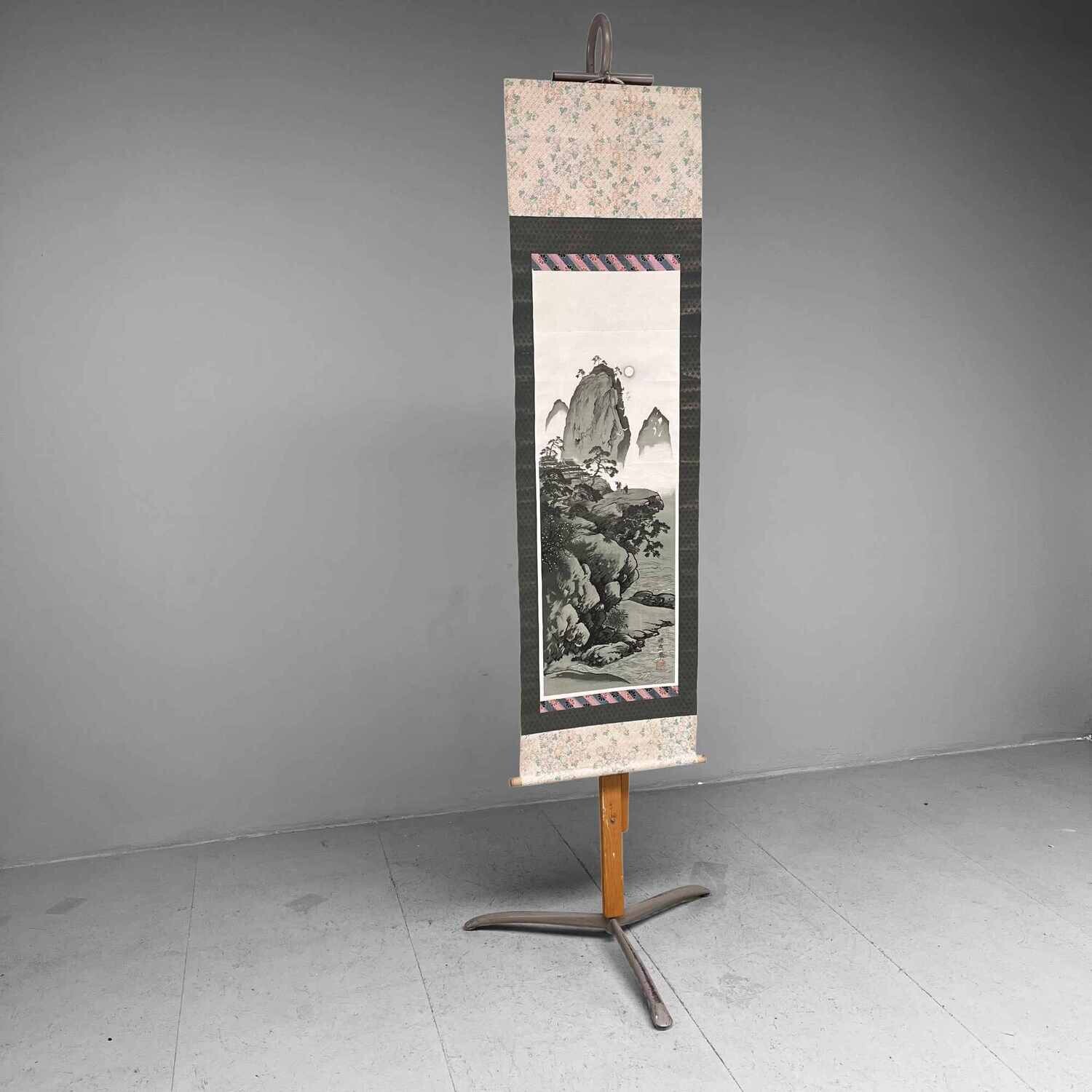 Decorative Japanese Hanging scroll, early Shōwa.