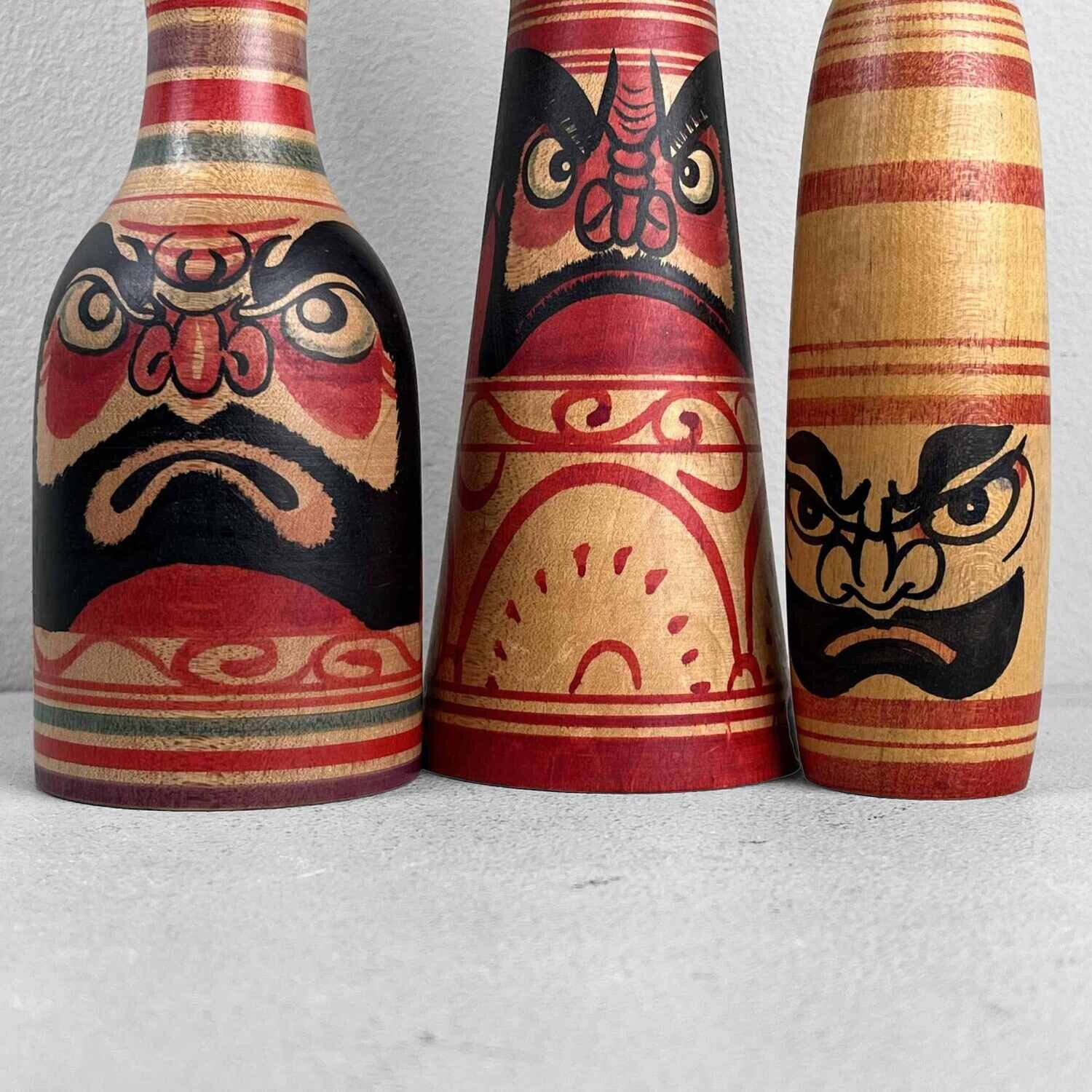 Tsugaru family dento vintage kokeshi by Mauri Senzo and Shimazu Seiichi