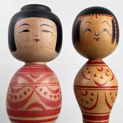 Tsugaru familie dento vintage kokeshi door Abo Muchihide en Okuse Tetsunori