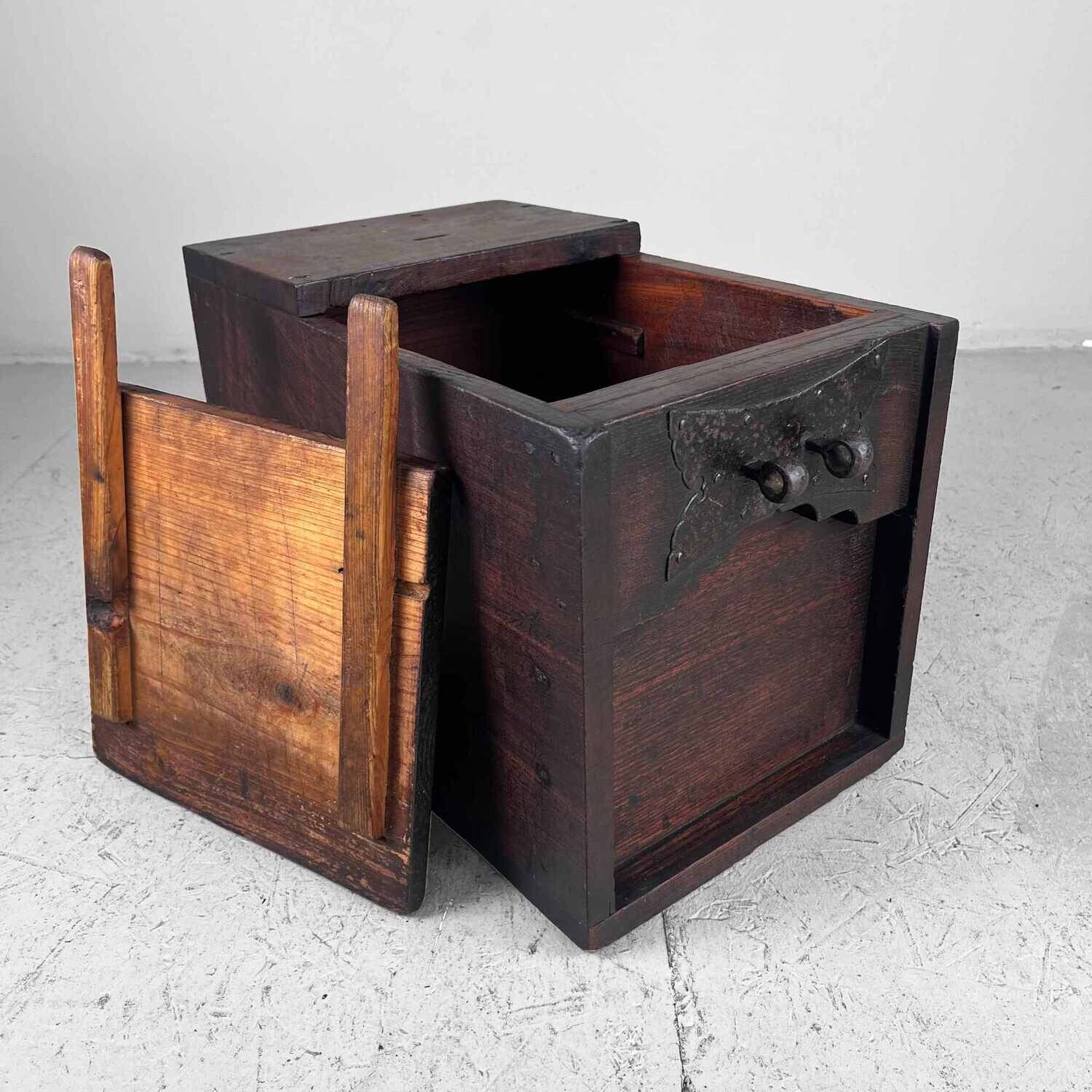 Antique Saisenbako (賽銭箱) Temple Sacrificial Block Japan Meiji-era