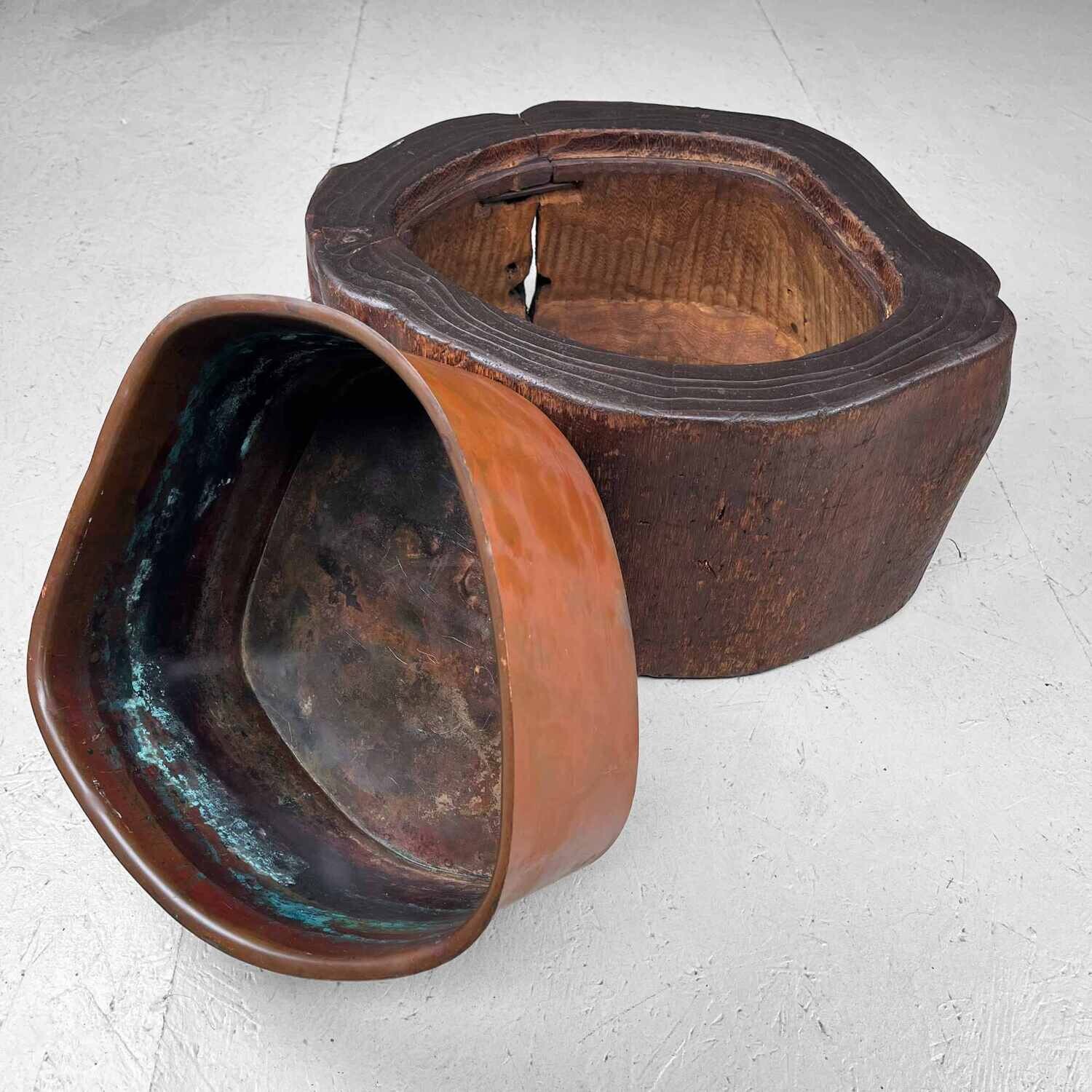 Tree trunk Hibachi - Wood, Copper - Japan - Meiji period (1868-1912)