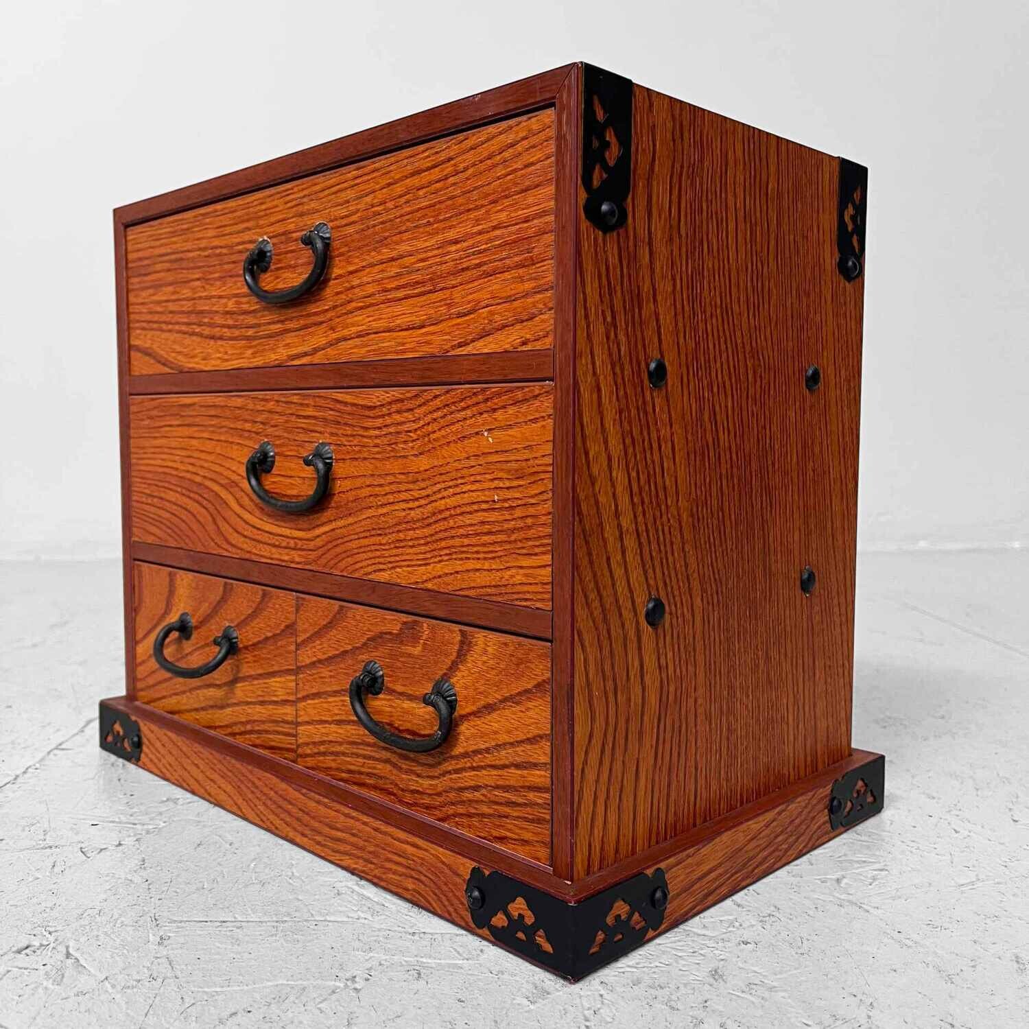 Haribako, Japans Ladekastje, jaren '90.