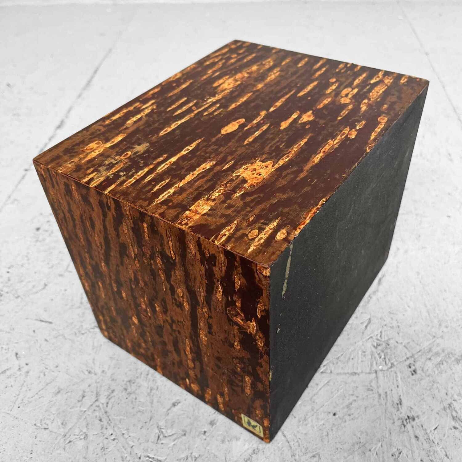 Japans Naaikistje Haribako (1920)