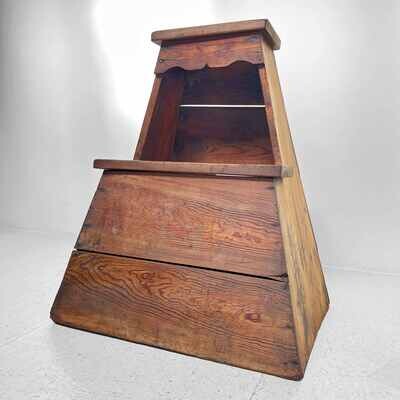 Minimalistische Fumidai, Grote Houten Opstap, Shōwa-periode, Japan.