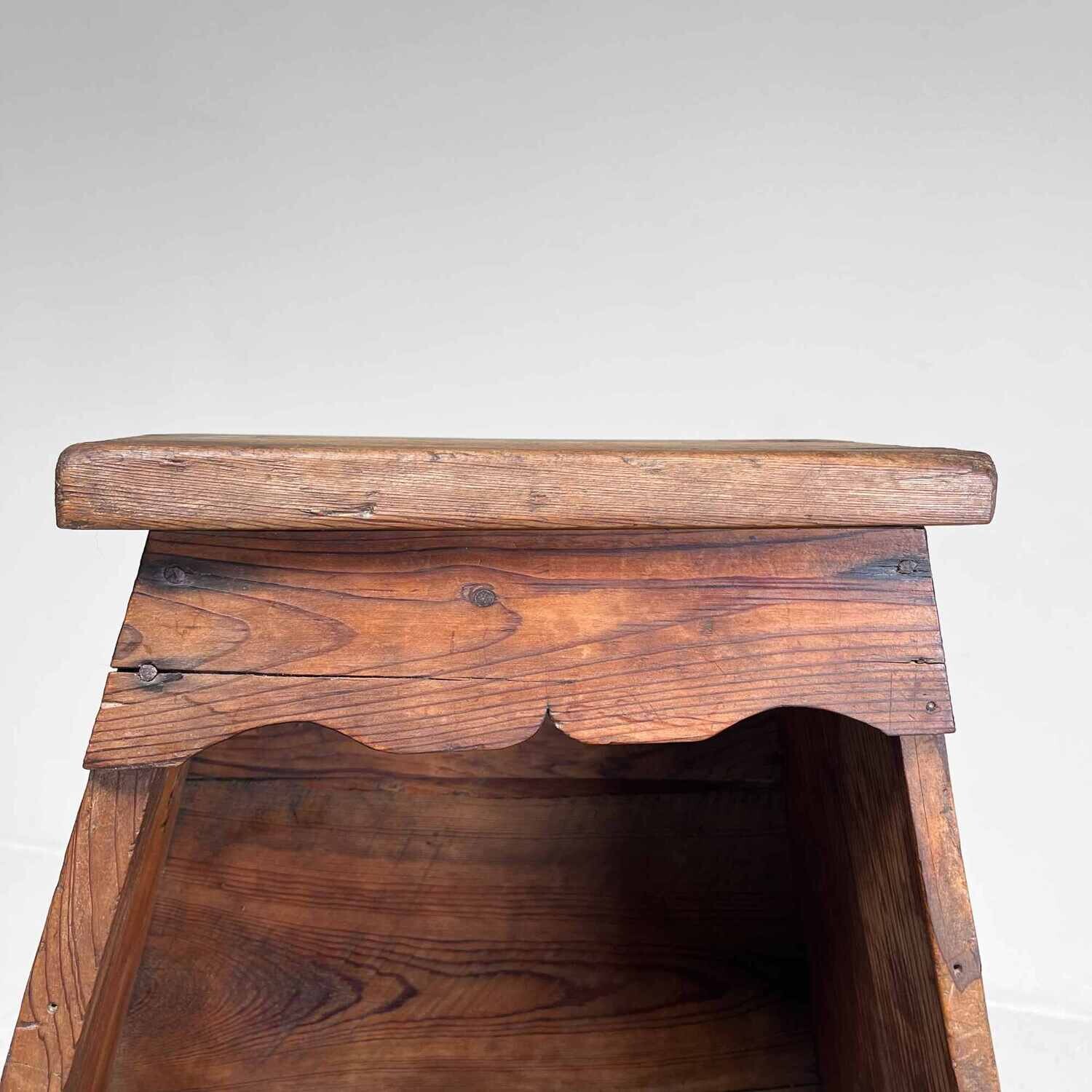 Minimalistische Fumidai, Grote Houten Opstap, Shōwa-periode, Japan.