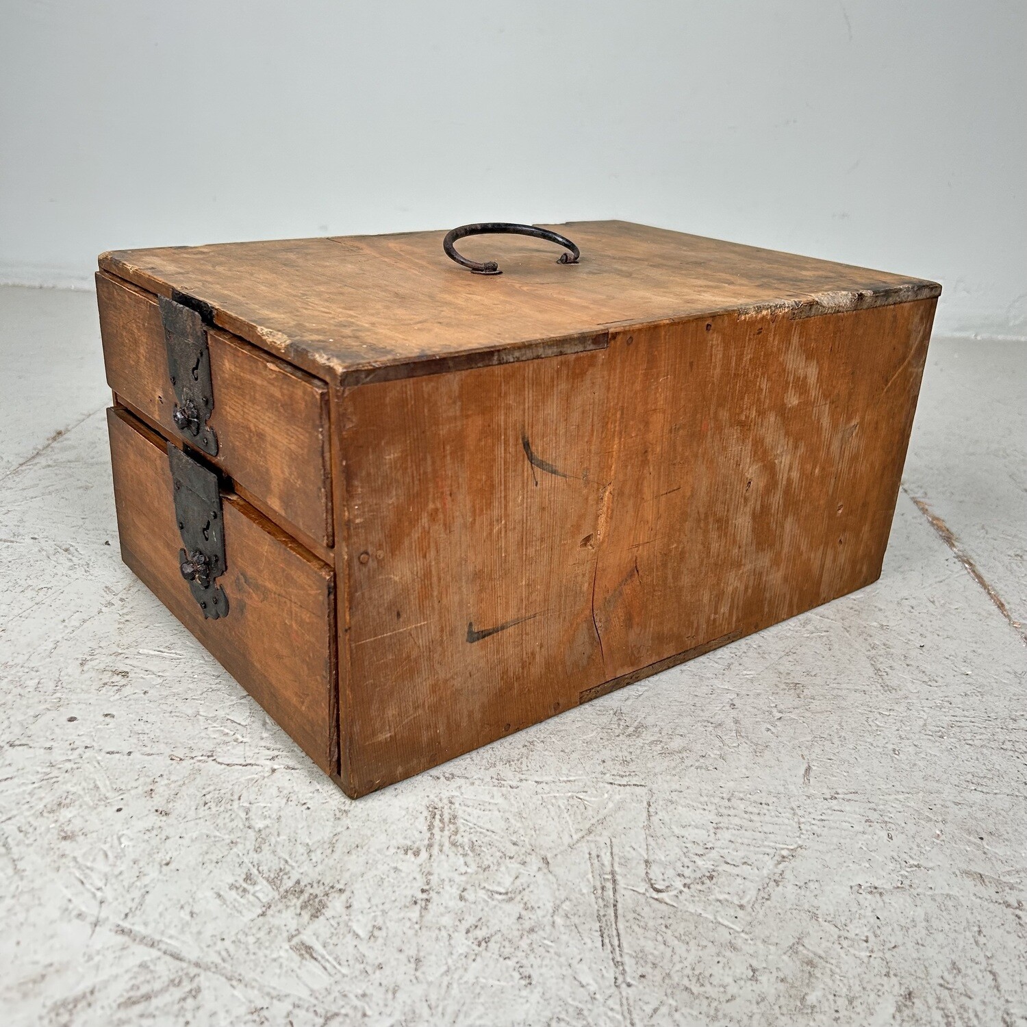 Antique Kake-suzuri (懸硯) from the Meiji period, Japan.