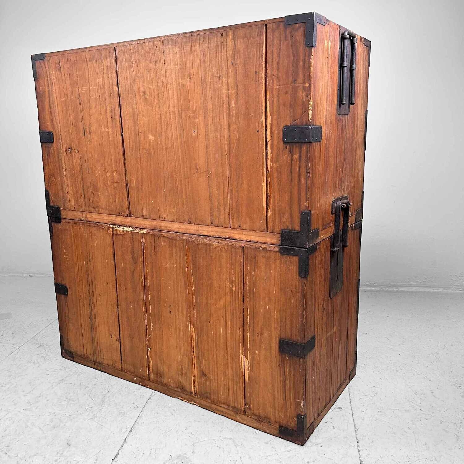 Japanse Isho-Dansu Kasane Kimonokast Meiji periode