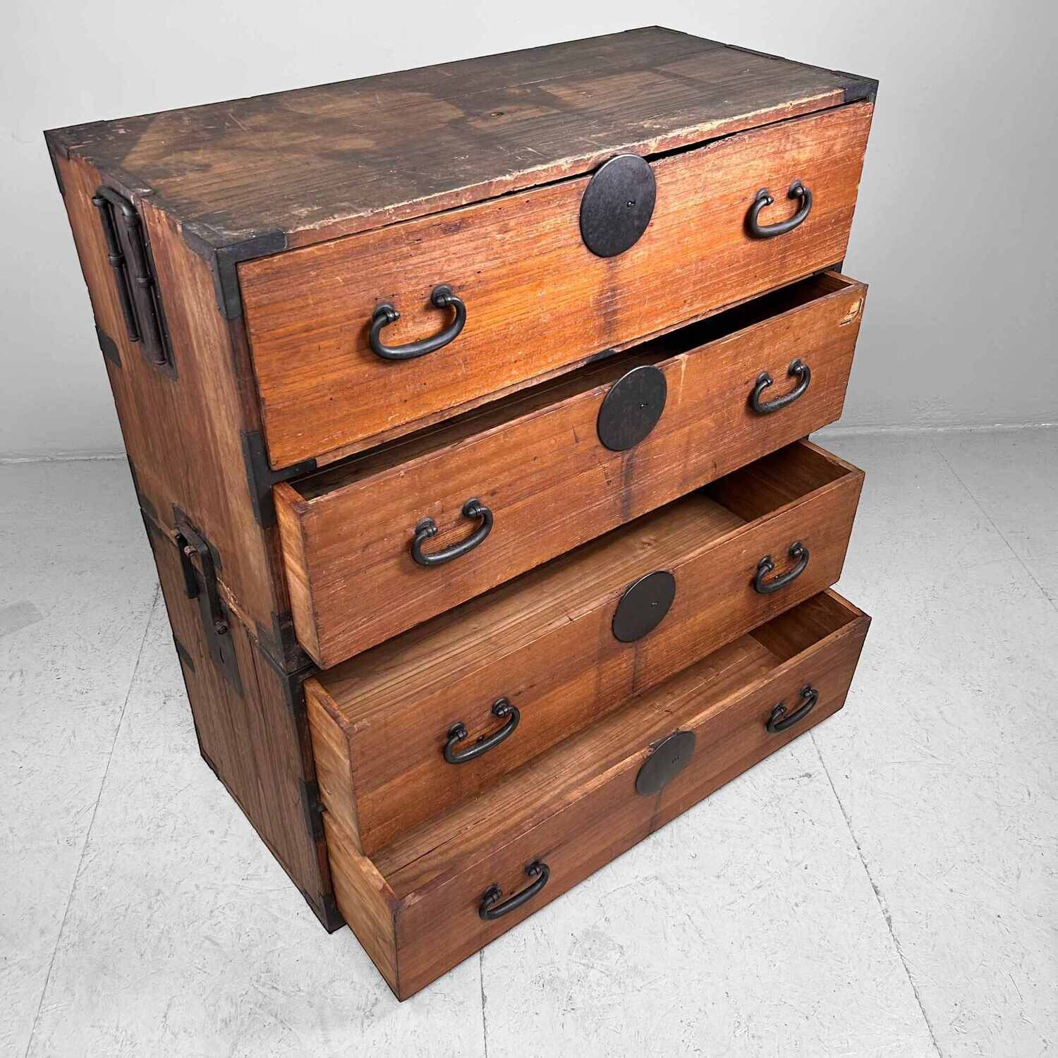 Japanse Isho-Dansu Kasane Kimonokast Meiji periode