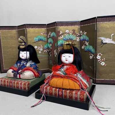Japanese set of Hina dolls (雛人形) with Byōbu (folding screen) from the 1950s.