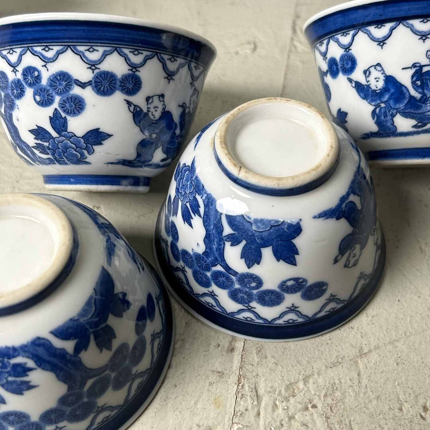 Sencha cups Thee Porselein - Karako Chasing Butterflies 1930s Japan