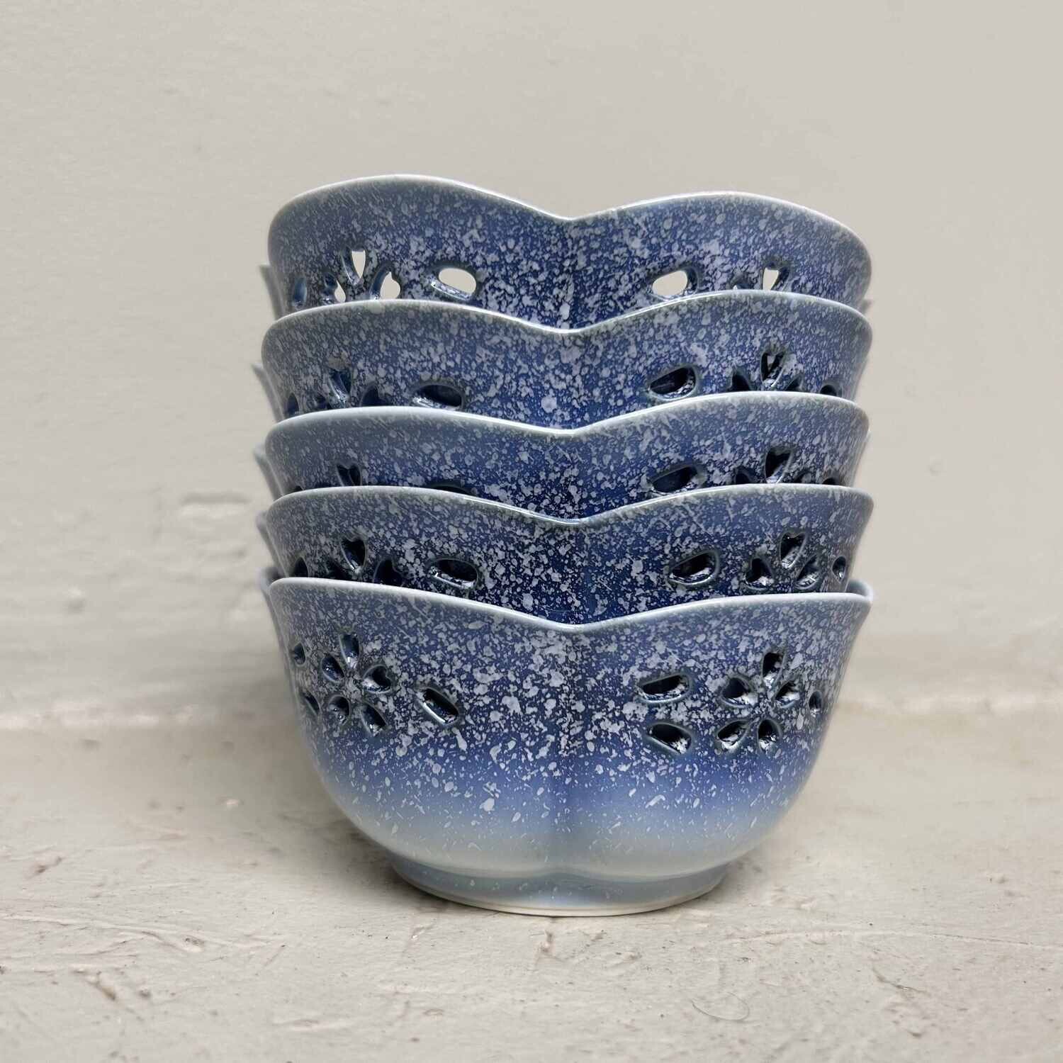 Arita (有田焼) Hasami (波佐見焼) kommen-set, jaren '70, Japan