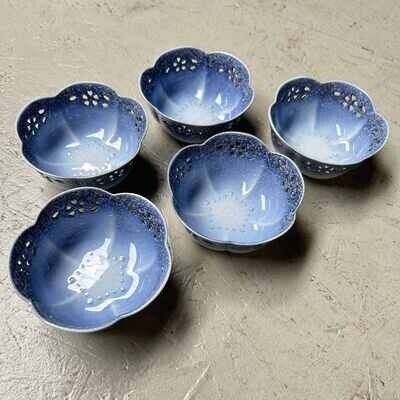 Arita (有田焼) Hasami (波佐見焼) bowl set, 1970s, Japan.