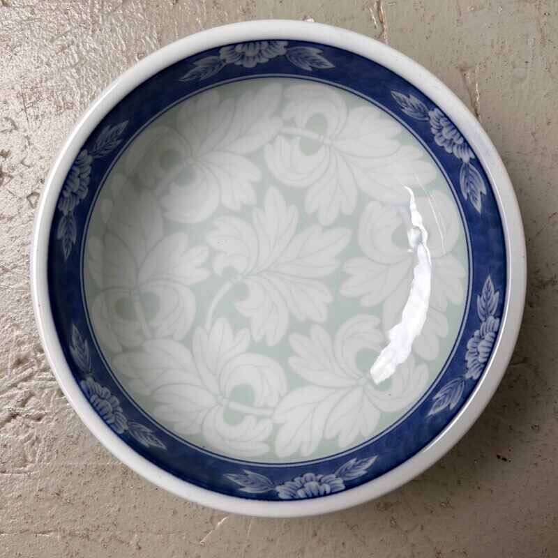 Arita (有田焼) Porcelain Serving Bowl, Japan, 1980s.