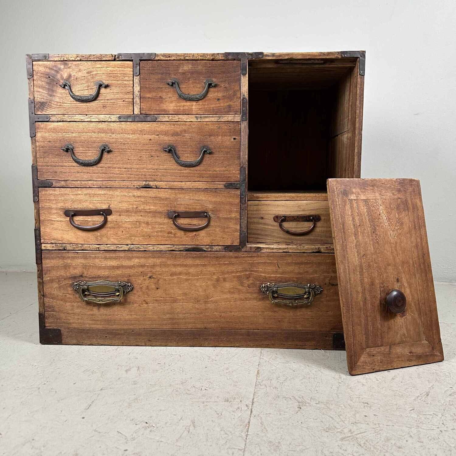 Japanse Ladekast Tansu, Taishō periode.