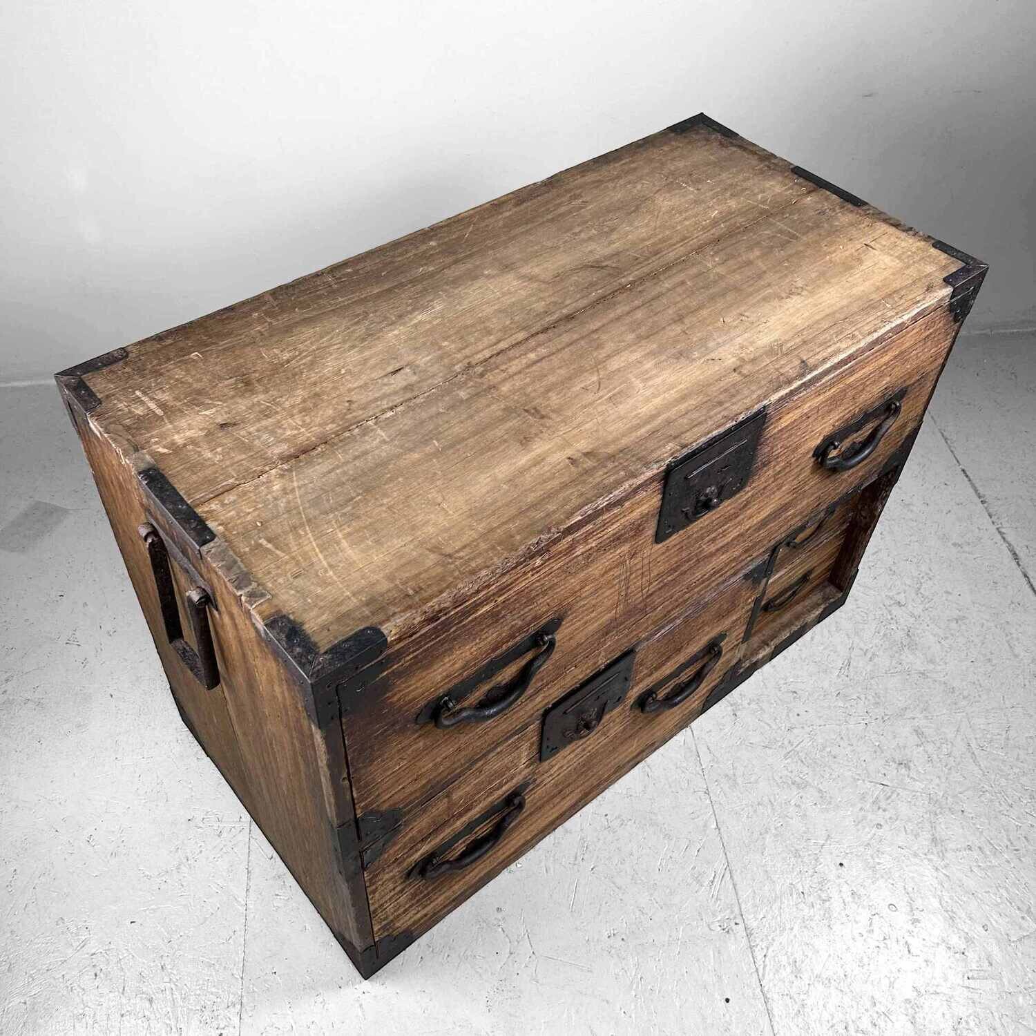 Lage Japanse Tansu Ladekast, Taishō [大正], Japan.