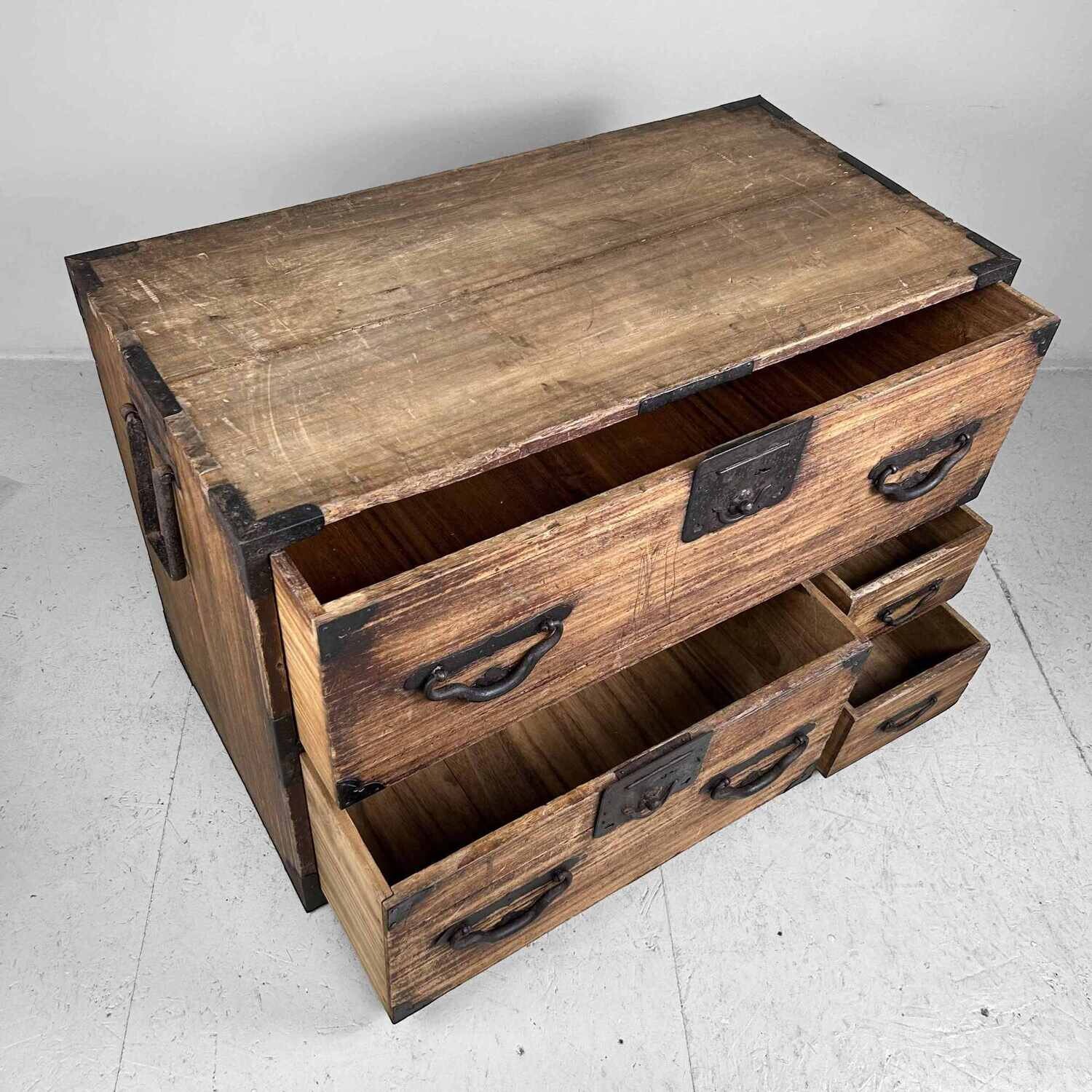 Lage Japanse Tansu Ladekast, Taishō [大正], Japan.